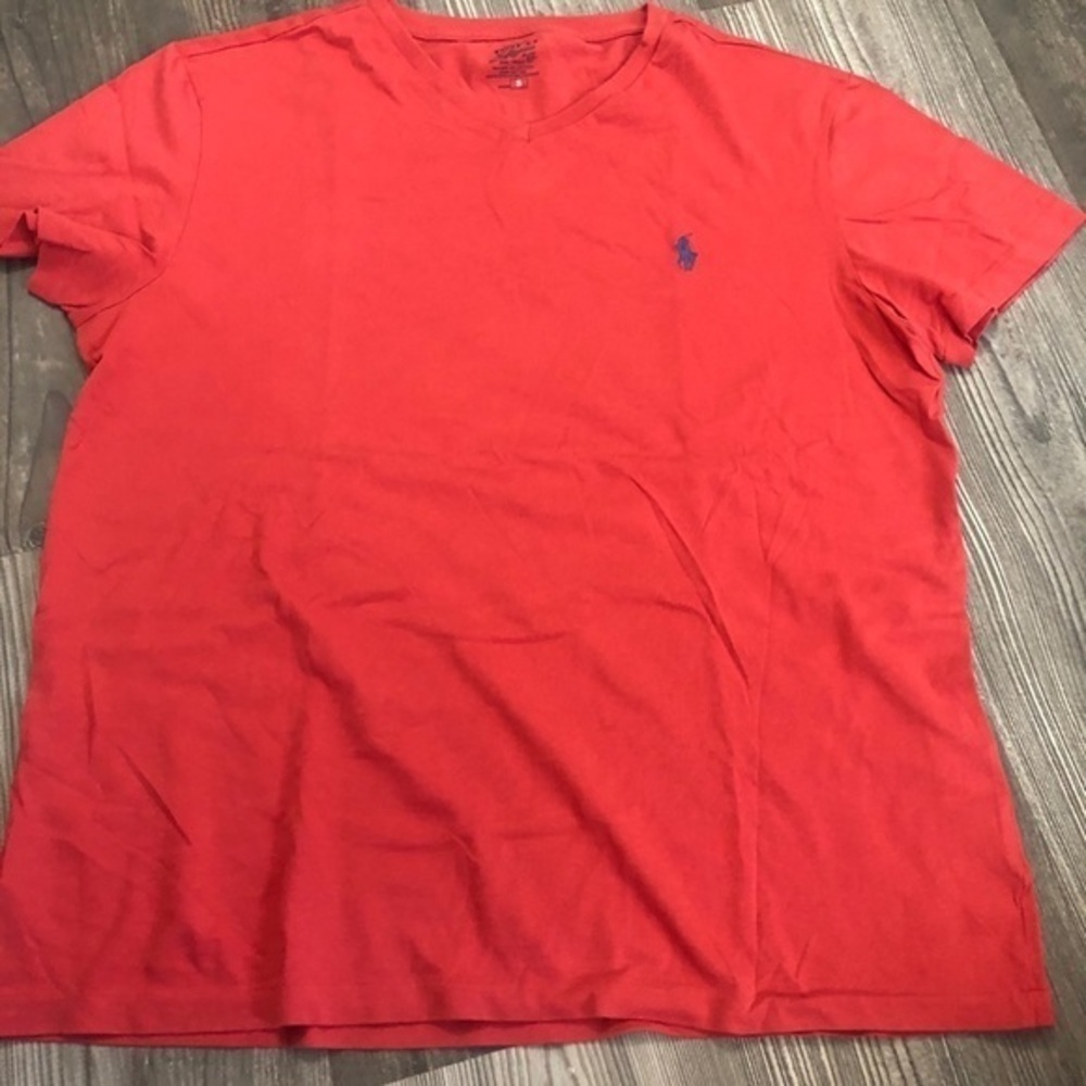 Polo Red V Neck Solid Short Sleeve Short Small